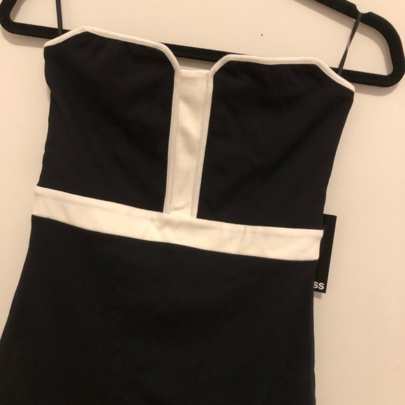 Express Black and White Strapless Dress Size 6 NWT - Picture 3 of 6